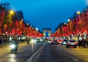 Champs Elysees e Arco di Trionfo